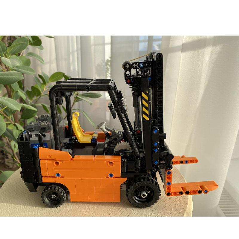 Agriculture Farming Certificate - Конструктор MOC-78013: Сельскохозяйственный грузовой погрузчик на